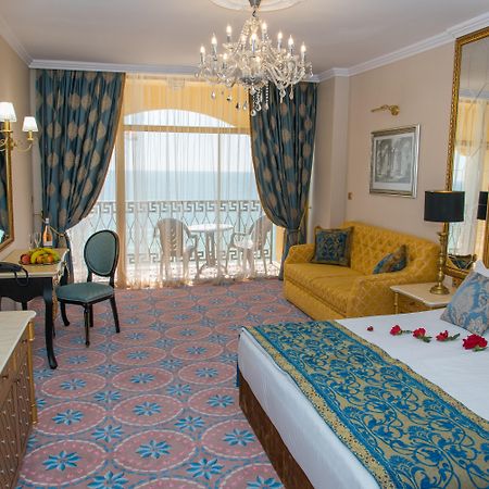 Imperial Palace Hotel 써니비치 외부 사진 A room at the hotel