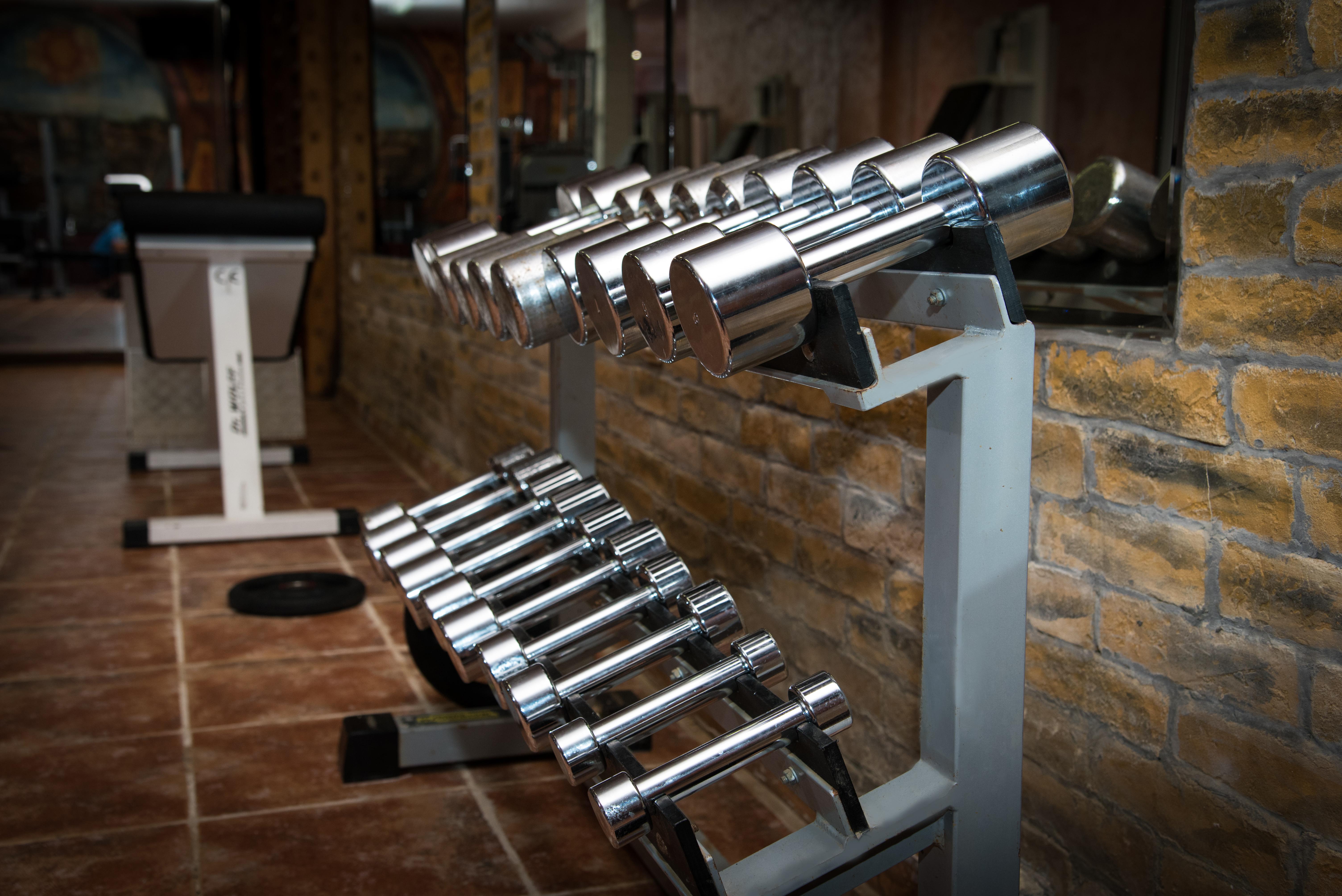 Imperial Palace Hotel 써니비치 외부 사진 Dumbbells on a rack
