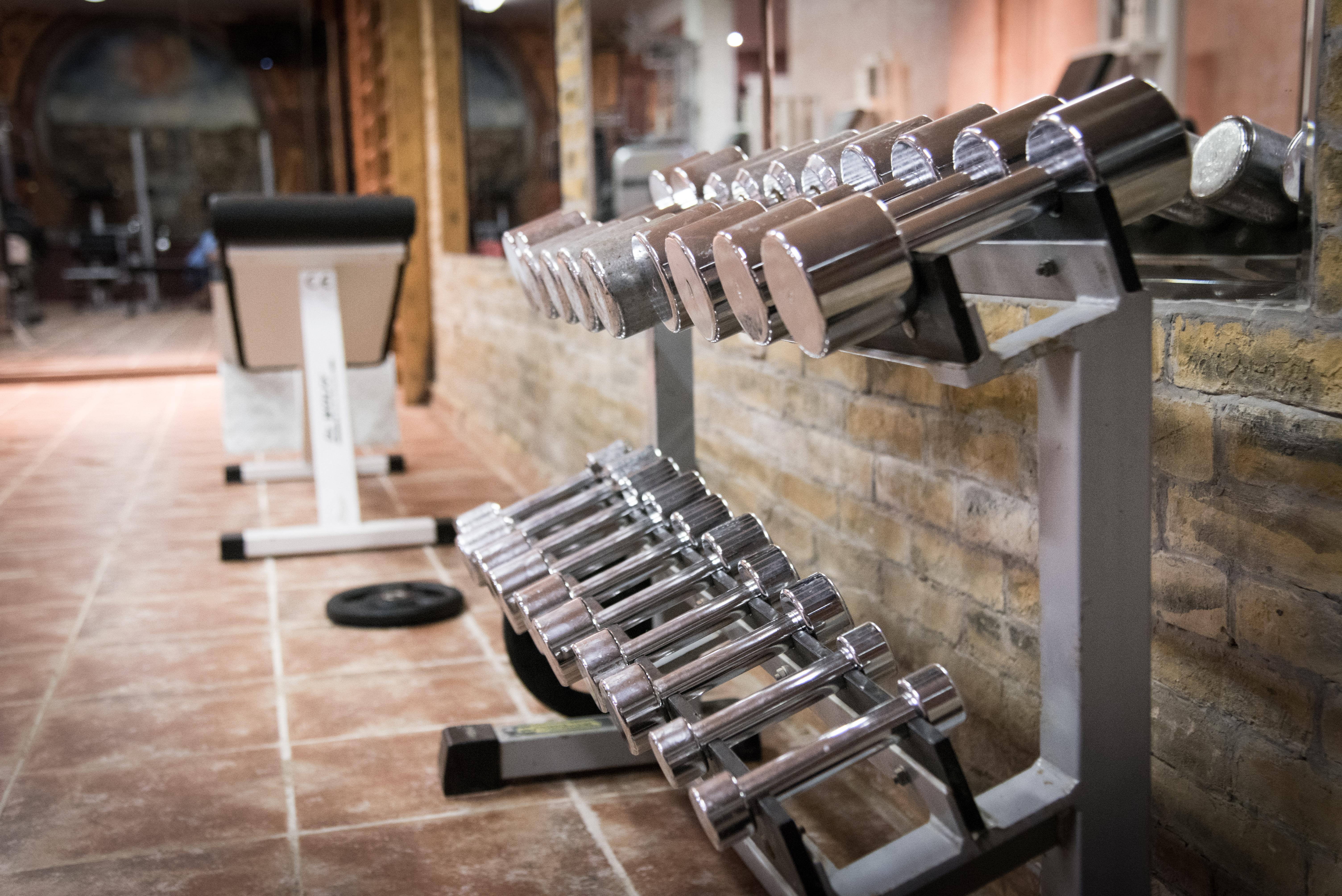 Imperial Palace Hotel 써니비치 외부 사진 Dumbbells on a rack